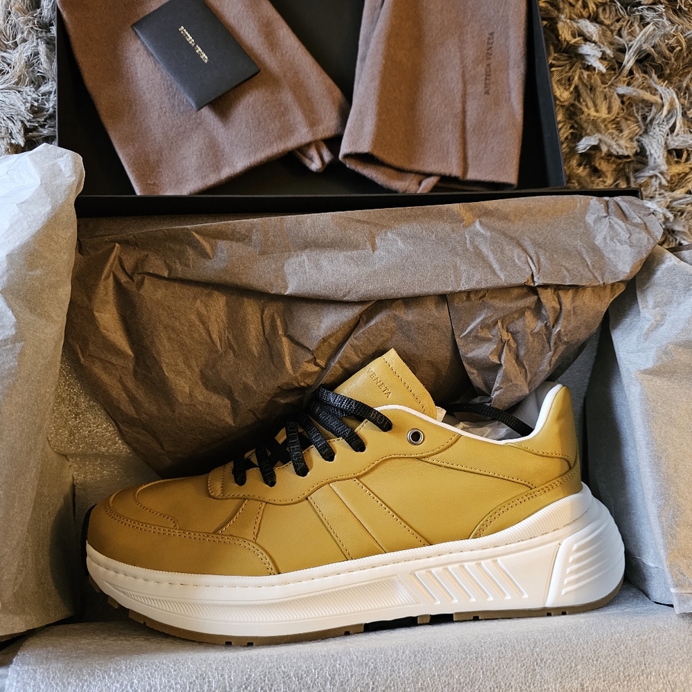 Bottega Veneta Yellow Sneakers - Picture 2 of 12
